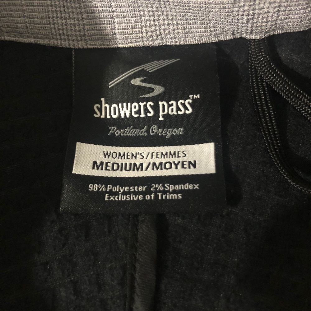 Women’s Reflective Rain Jacket - image 4